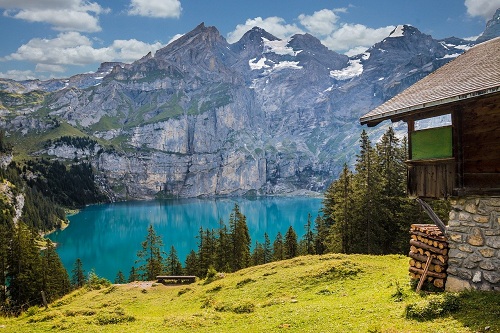 प्रकृति प्रेमी है तो आपके लिए स्विट्जरलैण्ड से अच्छा कोई देश नहीं